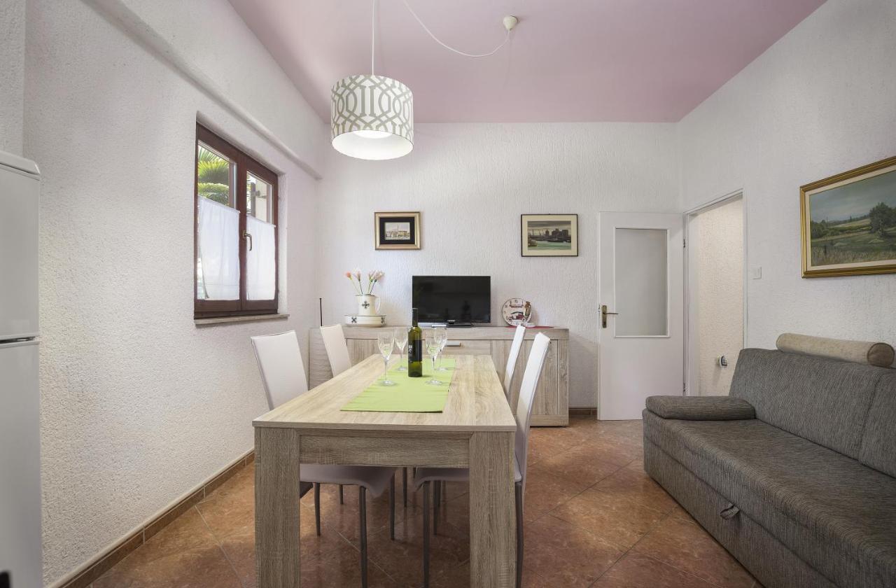 Karmelo Appartment Davorka Rovinj Eksteriør bilde